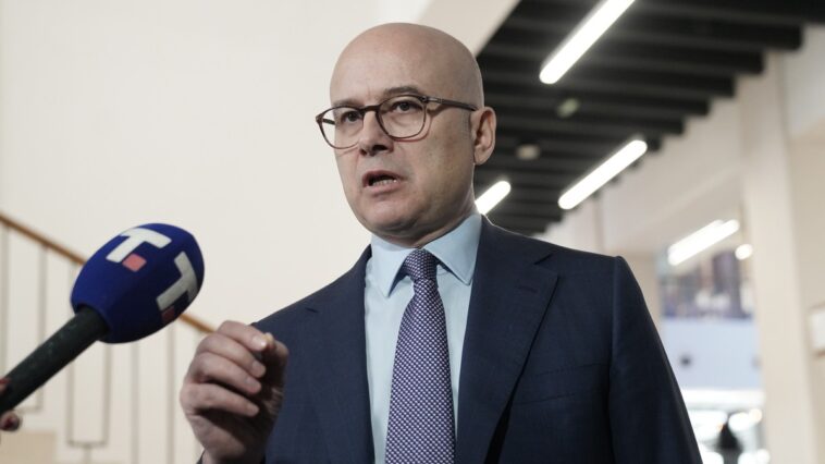 Vučević: Veoma je zabrinjavajuće da se na KiM sprema još jači pritisak na Srbe Vučević: Veoma je zabrinjavajuće da se na KiM sprema još jači pritisak na Srbe