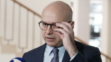 Vučević odgovorio Spajiću: “Za razliku od nas klimate glavom na svaku direktivu”
