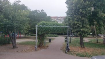 Produžen pritvor Novosađanima osumnjičenima za pokušaj ubistva maloletnika (15)