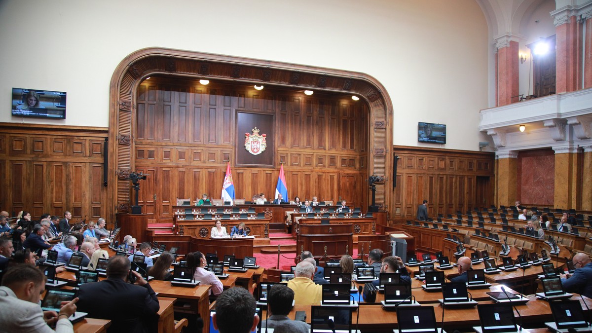 U Skupštini danas glasanje o 59 tačaka dnevnog reda, među njima i rebalans budžeta