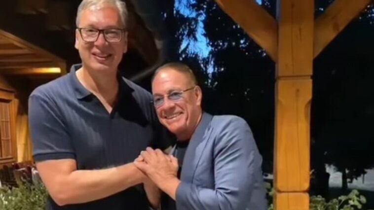 Vučić ugostio Žan-Kloda Van Dama: Otkrio da su obarali ruke (Video)