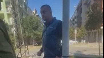 Incident u Novom Sadu: Muškarac pretio aktivistima Srpske napredne stranke