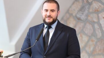 Predstavnici Stranke pravde i pomirenja predali RIK-u listu kandidata