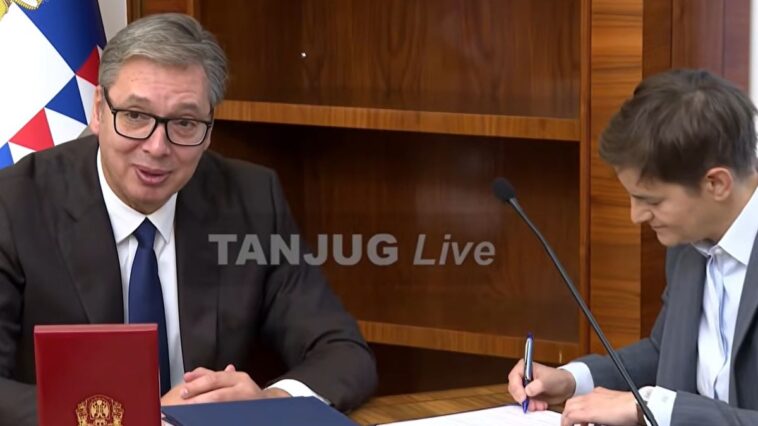 Vučić predao dužnost predsednika Srbije Ani Brnabić: “Čuvaću ovo mesto svim bićem!” Vučić predao dužnost predsednika Srbije Ani Brnabić: “Čuvaću ovo mesto svim bićem!”