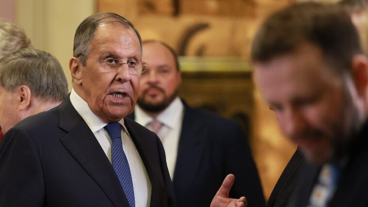 Sergej Lavrov: Zapad je otkinuo Kosovo od Srbije Sergej Lavrov: Zapad je otkinuo Kosovo od Srbije
