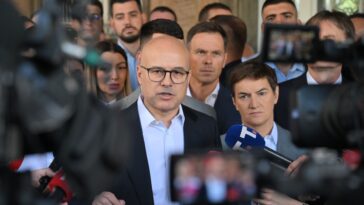 Miloš Vučević osudio napade na aktiviste SNS sekirom u Kuli