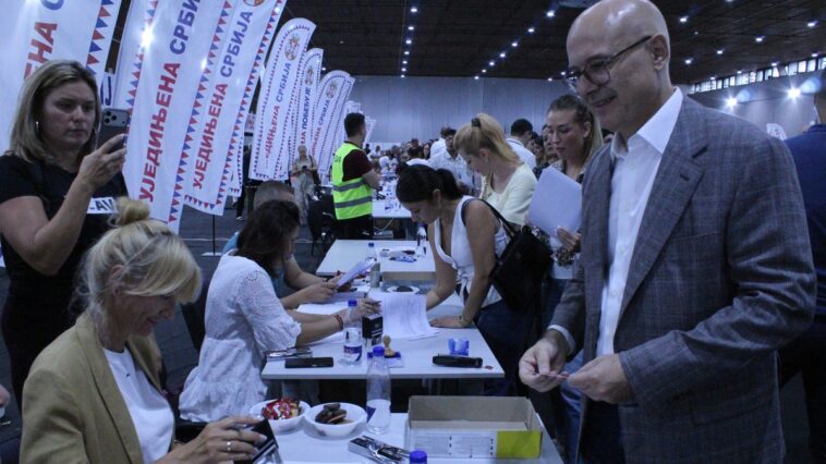 Miloš Vučević potpisao podršku listi “Aleksandar Vučić – Ujedinjena Srbija” Miloš Vučević potpisao podršku listi “Aleksandar Vučić – Ujedinjena Srbija”