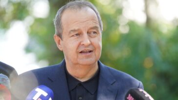 Dačić objavio sliku staru 29 godina: “SPS delila sudbinu našeg naroda i države”