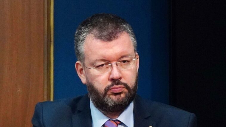 Čedomir Antić piše za “Blic”: Novi ljudi Čedomir Antić piše za “Blic”: Novi ljudi