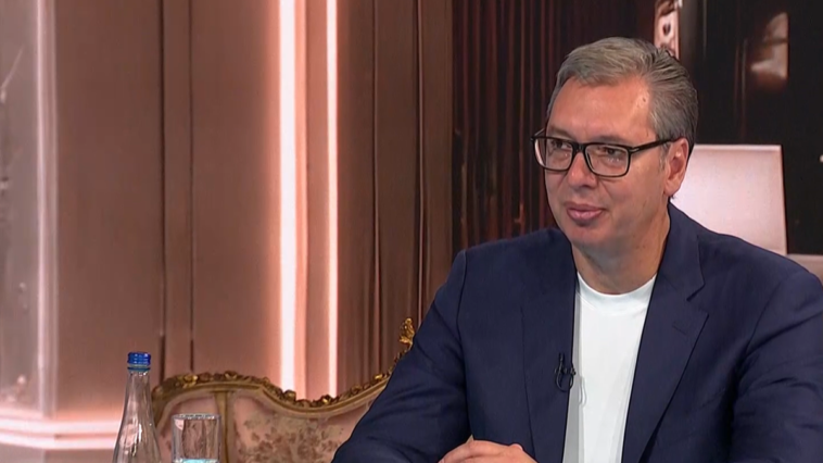 Vučić o zvučnom topu: Dodali su huk poletanja aviona, snimak je montiran Vučić o zvučnom topu: Dodali su huk poletanja aviona, snimak je montiran