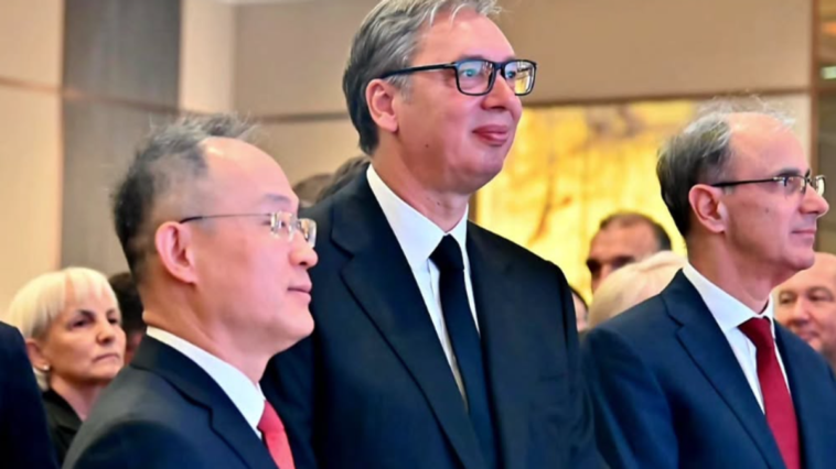 Vučić na prijemu povodom Nacionalnog dana Kine: Živelo čelično prijateljstvo (foto)