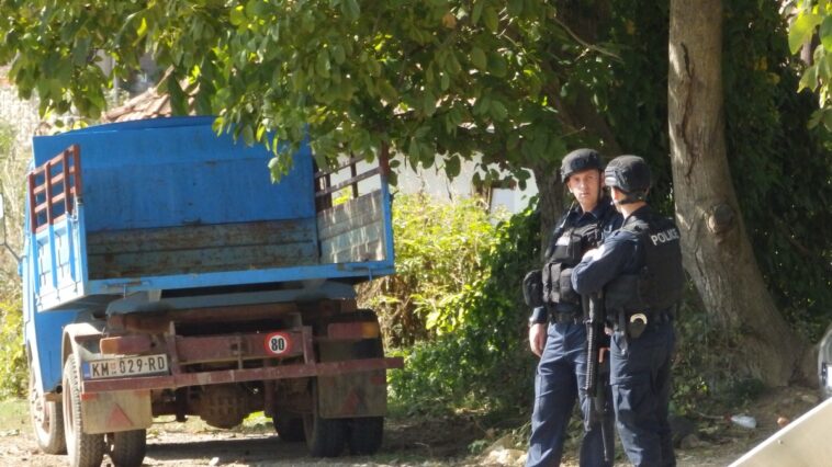 U Zubinom Potoku uhapšen muškarac zbog sumnje da je navodno počinio ratni zločin U Zubinom Potoku uhapšen muškarac zbog sumnje da je navodno počinio ratni zločin