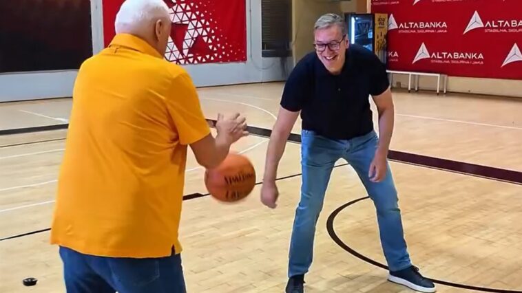 Predsednik Vučić odigrao basket sa čuvenim trenerom: Sa Mutom nikad nije dosadno!