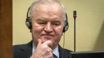 Organizovan masovni polazak na sahranu Ratka Mladića