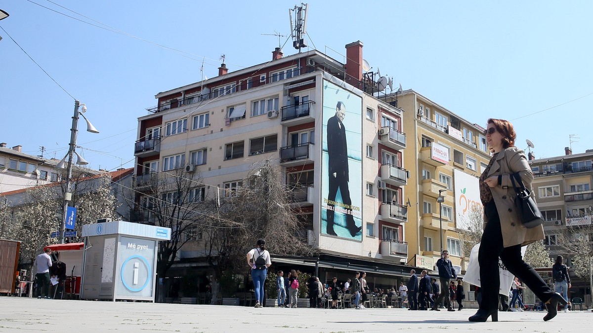 U Prištini protest predsednika opština koje rade u sistemu privremenih institucija