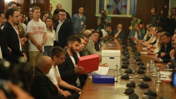 Članica SNS ušla na studentsku listu