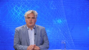 Gajić: Okrenuti se domaćim privrednicima, izmeniti Zakon o radu