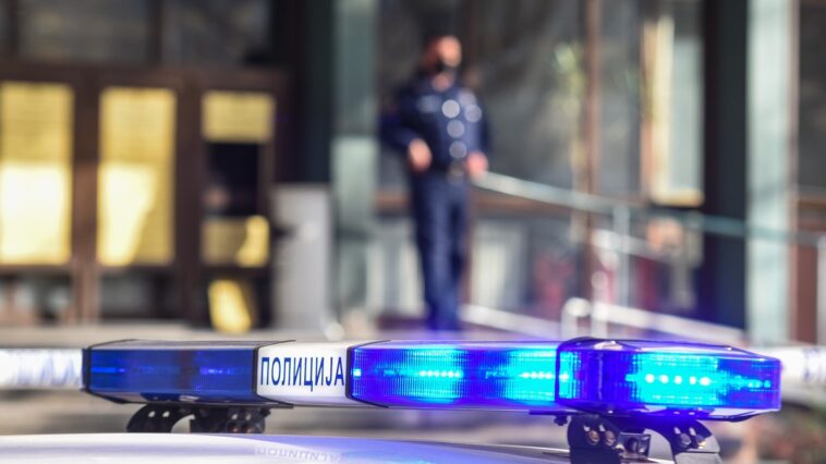 Policiji prijavljena priprema za kupovinu glasova u Borči, policija izašla na lice mesta Policiji prijavljena priprema za kupovinu glasova u Borči, policija izašla na lice mesta