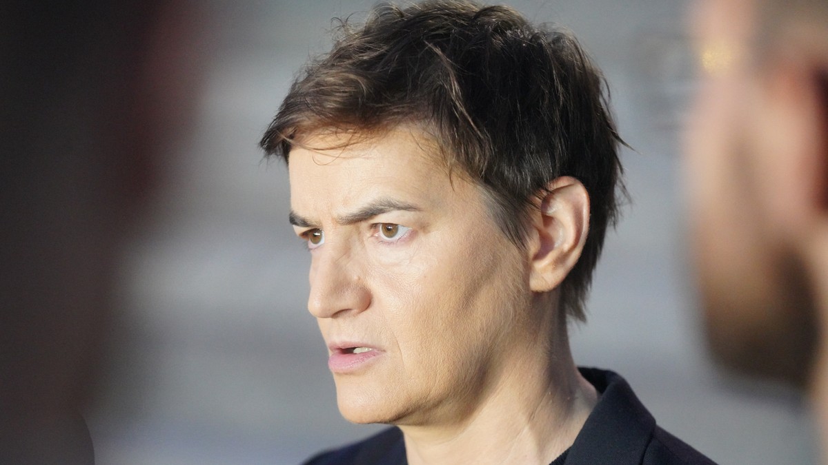 Oglasila se Ana Brnabić o hapšenju direktora Jovine gimnazije