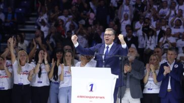 Vučić: Neće biti nijednog okružnog centra a da bolnice nisu uređene