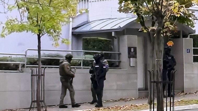 MSP Izraela o terorističkom napadu ispred ambasade u Beogradu: Napadač je neutralisan MSP Izraela o terorističkom napadu ispred ambasade u Beogradu: Napadač je neutralisan