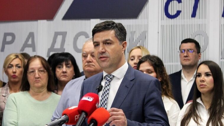 Pavlović: Jug je uz Aleksandra Vučića, vidimo se u Areni Pavlović: Jug je uz Aleksandra Vučića, vidimo se u Areni
