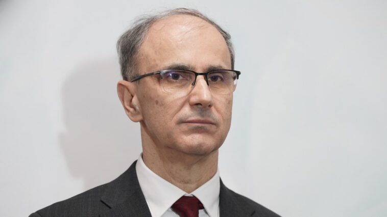 Macut čestitao Luki Nikulesku na izboru za premijera Rumunije Macut čestitao Luki Nikulesku na izboru za premijera Rumunije