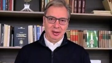 Vučić: Vidim kako ovi sa kojima sam radio i pet i deset i 15 godina se polako sklanjaju