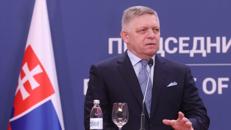 Govor Roberta Fica pročitan u Areni: Podržavam Srbiju jer je svoja, a Vučića jer sluša samo svoj narod Govor Roberta Fica pročitan u Areni: Podržavam Srbiju jer je svoja, a Vučića jer sluša samo svoj narod