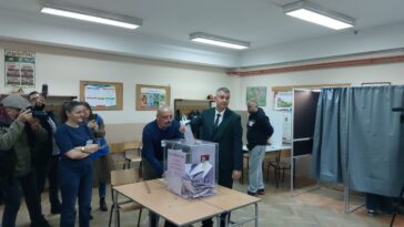 Ilija Srdanović glasao u Novom Sadu, očekuje rekordnu izlaznost na izborima