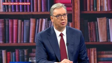 Vučić u Ćirilici: Ljudi su shvatili da nam je država u opasnosti