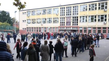 RIK saopštio rezultate izlaznosti do 10 sati: Objavljeni i podaci po regionima