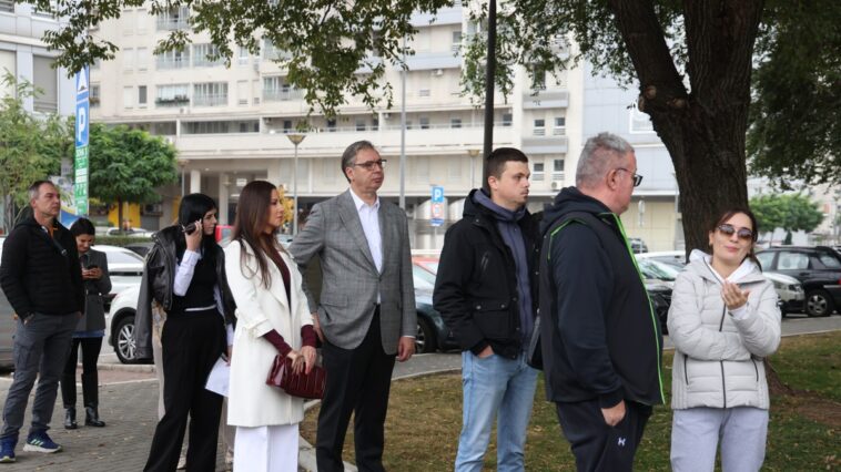 Aleksandar Vučić glasa na Novom Beogradu: Na biračko mesto stigao sa suprugom Tamarom