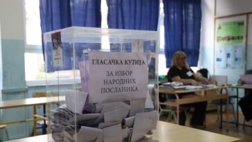 Na ovom biračkom mestu do 15h glasalo je skoro 50 odsto birača