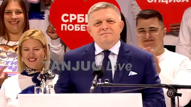 Rober Fico u Novom Sadu: Vučić brani suverenitet Srbije Rober Fico u Novom Sadu: Vučić brani suverenitet Srbije